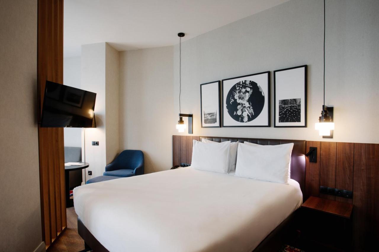 Holiday Inn Telavi By Ihg Bagian luar foto