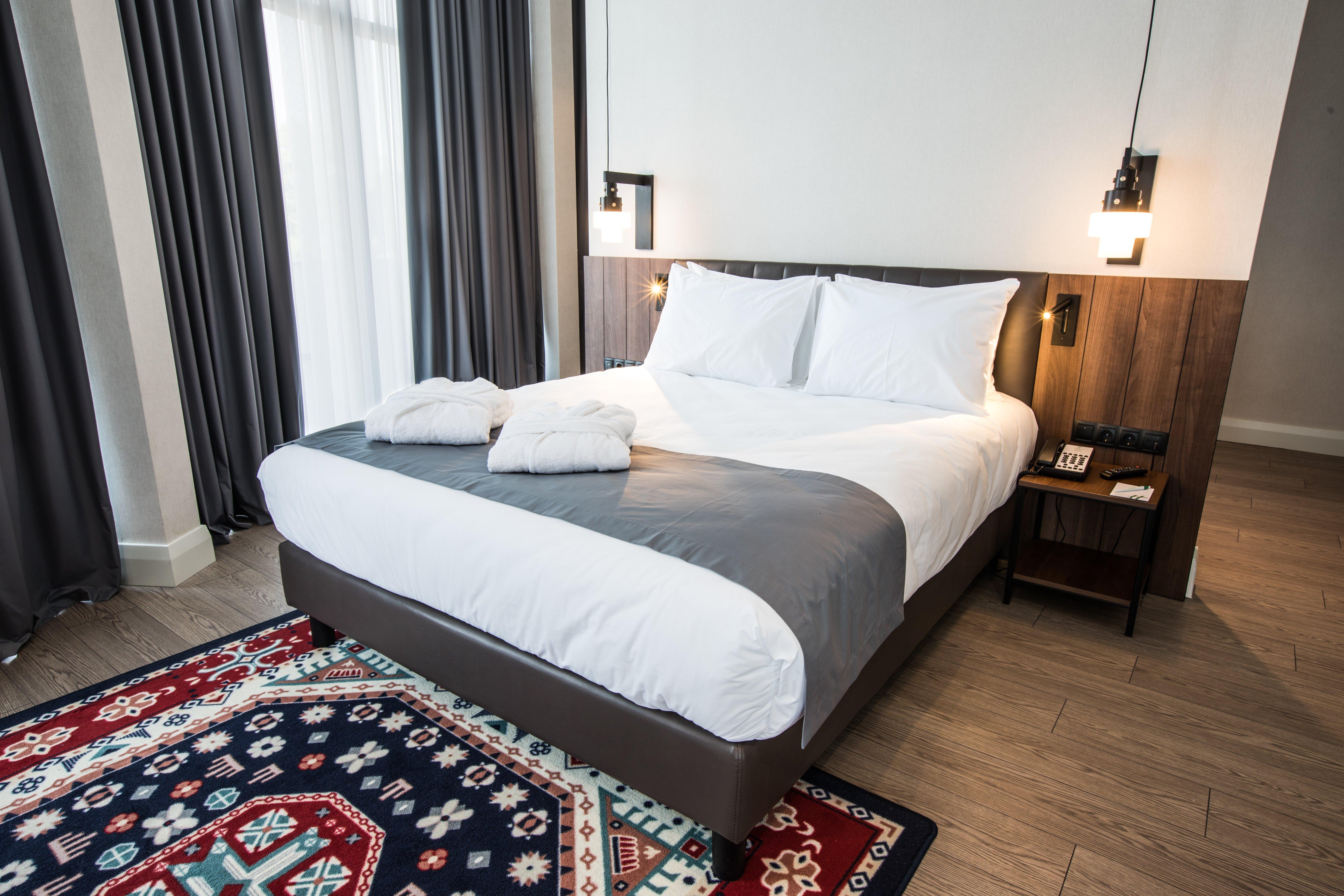 Holiday Inn Telavi By Ihg Bagian luar foto